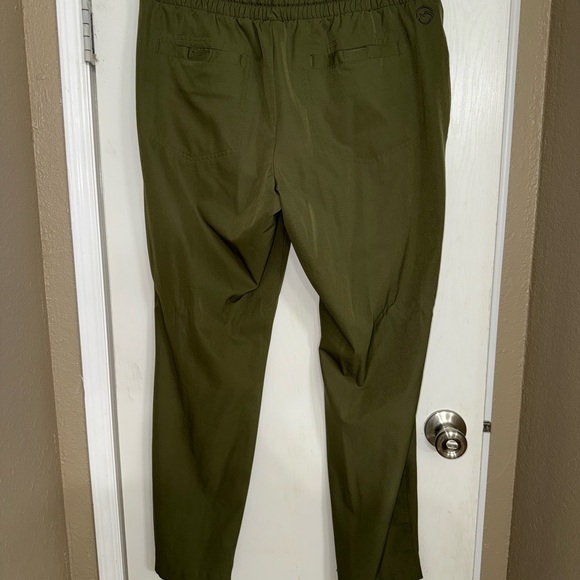 Women’s Magellan pants - Picture 2 of 4